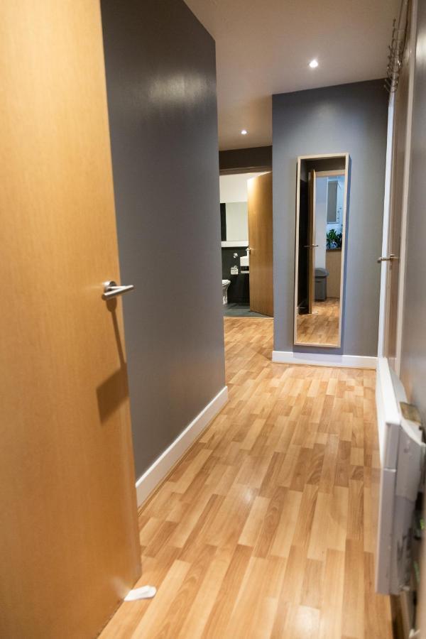 Modern Merchant City Apartment By George Square Glasgow Exterior foto